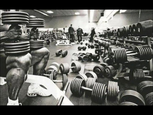 10 Gym Etiquette Rules That People Often Break